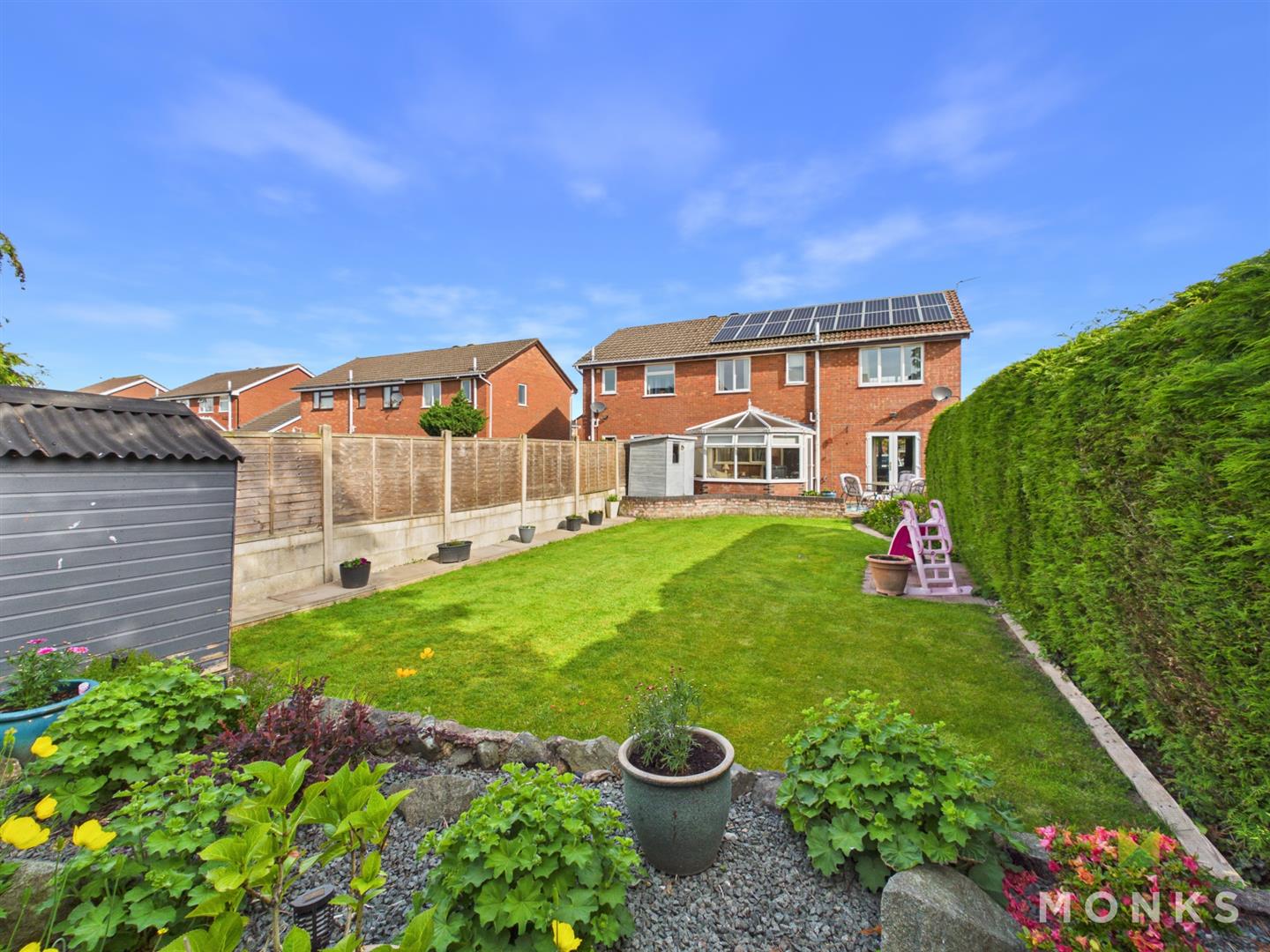 9 Whitfield Close, Oswestry, SY11 2XP For Sale